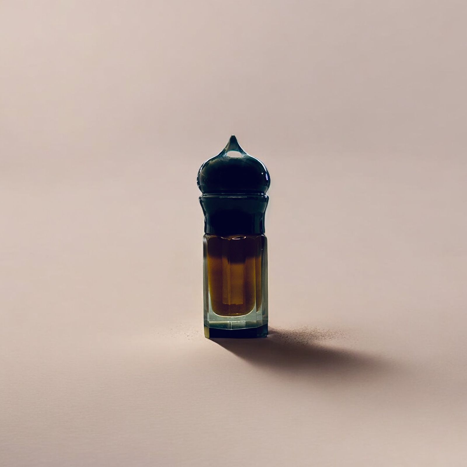 دهن عود هندي نجلاند